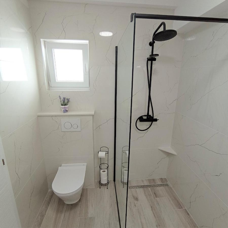 Mirko Apartment Mimice